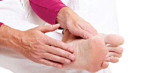 الطب البديل لعلاج النقرس شبكة نيوترشن لمعلومات التغذية